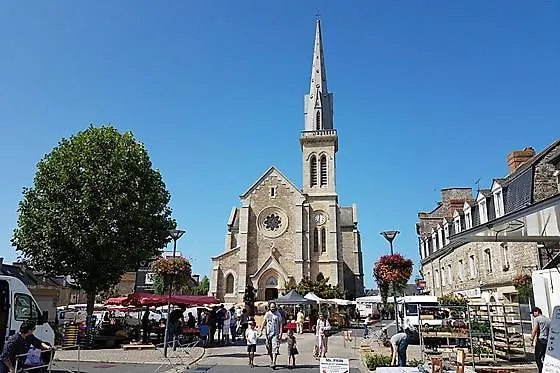 Maison De Ville Broons